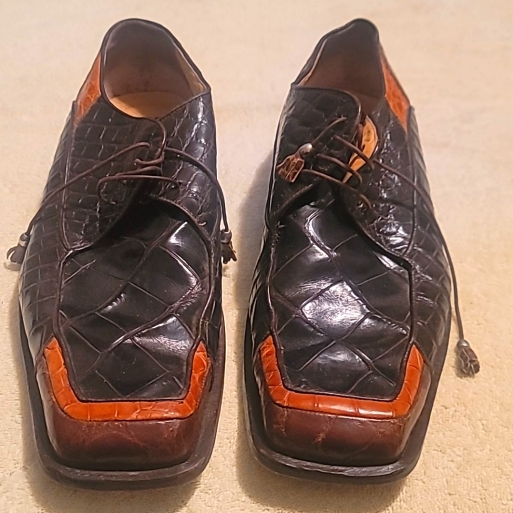 Mauri.mens alligator shoes